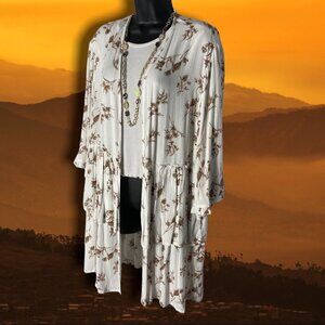 Doe & Rae Women's Floral Tiered FLORAL KIMONO CARDIGAN Size Small